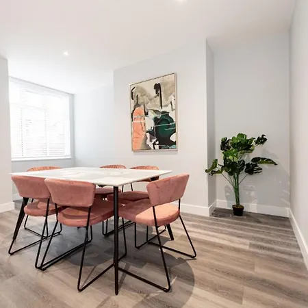 Hassle-Free & Handsome Brand-New 3-Bed Home Manchester Exterior photo